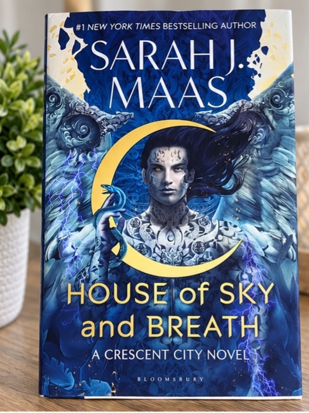 Sarah J. Maas House of Sky and Breath – Crescent City #2 Hardcover